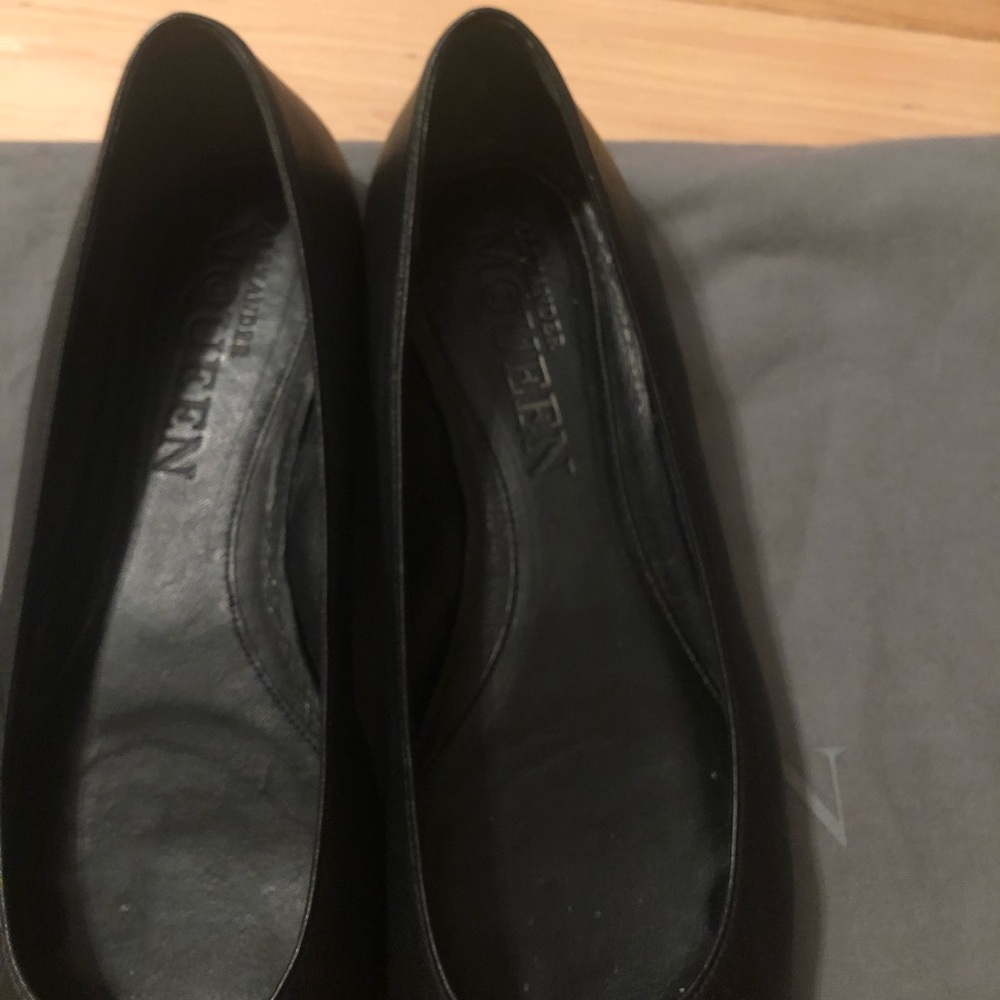 Alexander McQueen Skull leather flats - Picture 6 of 9